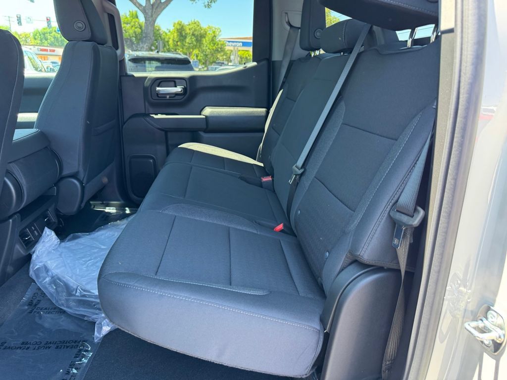 New 2026 Chevrolet Silverado 1500 Custom Trail Boss w/ Turbomax Blackout Package AWD/4WD image 14