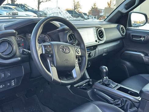 Used 2023 Toyota Tacoma TRD Sport image 23