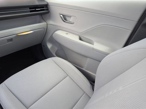 New 2026 Hyundai Kona Limited FWD image 19