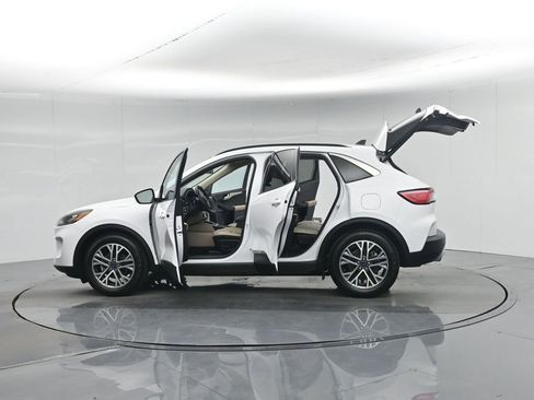 Certified 2020 Ford Escape SEL FWD image 34