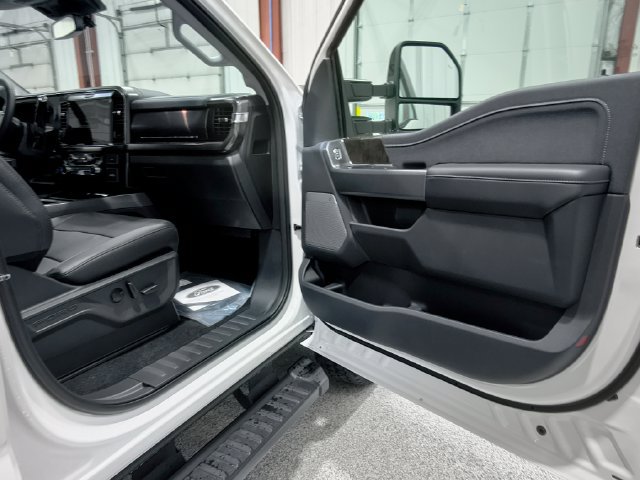 New 2026 Ford F350 Lariat w/ Black Appearance Package AWD/4WD image 33