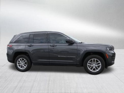 Certified 2024 Jeep Grand Cherokee Laredo X RWD image 2