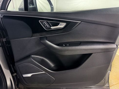 Used 2017 Audi Q7 3.0T Prestige image 17