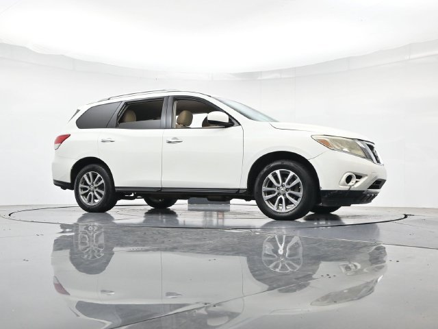 Used 2016 Nissan Pathfinder SV FWD image 36