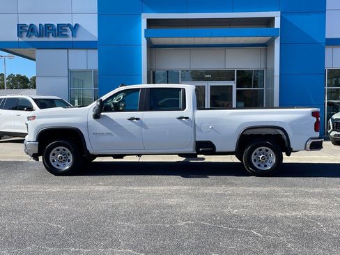 Used 2025 Chevrolet Silverado 2500 W/T w/ WT/CX Safety Package image 2