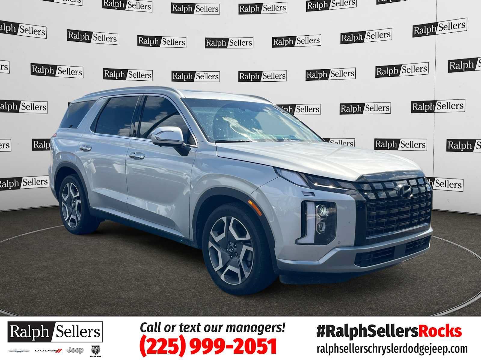 Used 2024 Hyundai Palisade SEL w/ Premium Package FWD image 1