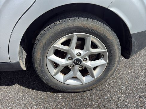 Used 2020 Kia Soul S image 10