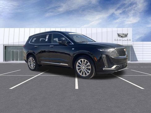 Certified 2024 Cadillac XT6 Premium Luxury w/ LPO, Floor Liner Package AWD/4WD image 2