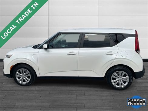 Used 2022 Kia Soul LX image 6