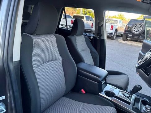 Used 2019 Toyota 4Runner SR5 AWD/4WD image 39