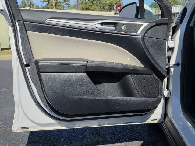 Used 2020 Ford Fusion S FWD image 16