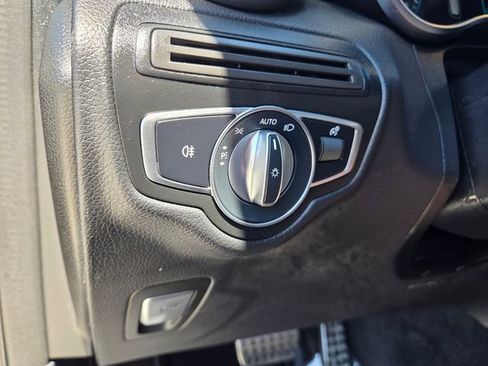 Used 2022 Mercedes-Benz GLC 300 image 22