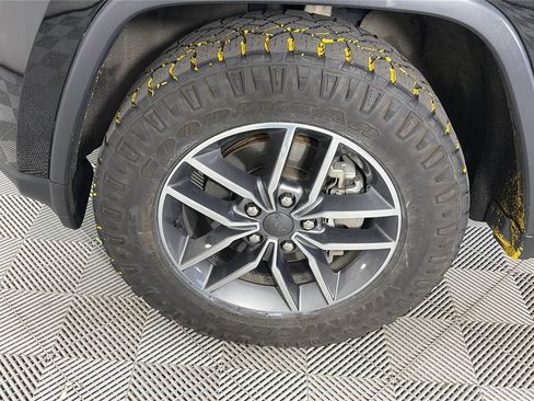 Used 2020 Jeep Grand Cherokee Limited AWD/4WD image 8