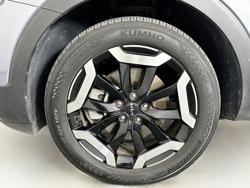 Used 2025 Kia Telluride S FWD image 11