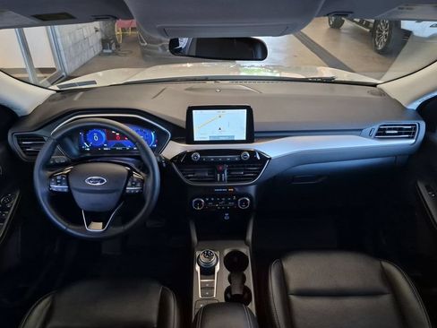 Used 2022 Ford Escape SEL w/ Technology Package AWD/4WD image 9