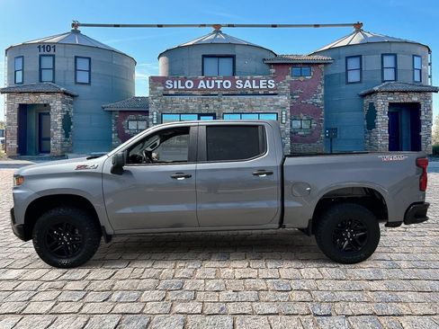 Used 2019 Chevrolet Silverado 1500 Custom Trail Boss AWD/4WD image 4