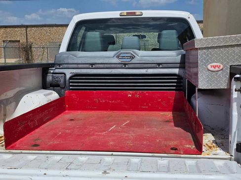 Used 2013 Ford F250 XL w/ PWR Equipment Group AWD/4WD image 5