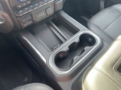 Used 2019 Chevrolet Silverado 1500 LTZ w/ LTZ Premium Package image 18