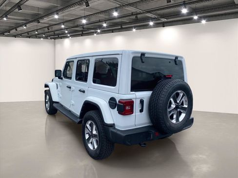 Used 2021 Jeep Wrangler Unlimited Sahara w/ Safety Group AWD/4WD image 5