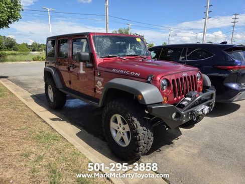 Used 2012 Jeep Wrangler Unlimited Rubicon w/ Connectivity Group AWD/4WD image 3