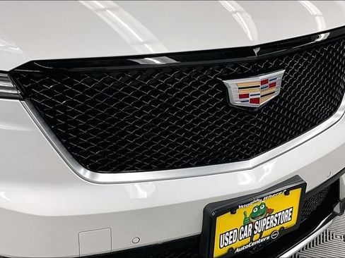 Used 2024 Cadillac XT6 Sport w/ Technology Package AWD/4WD image 35