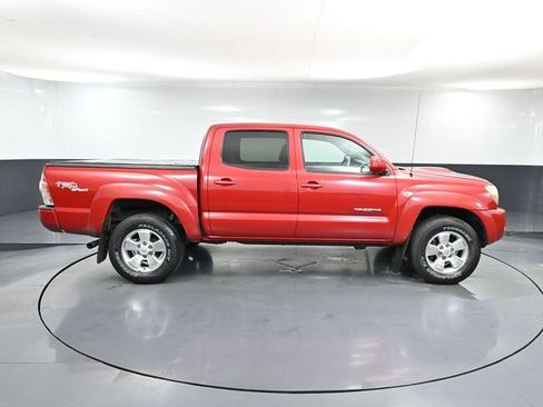 Used 2011 Toyota Tacoma 4x4 Double Cab image 3