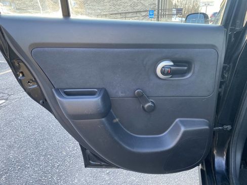 Used 2010 Nissan Versa Sedan image 13