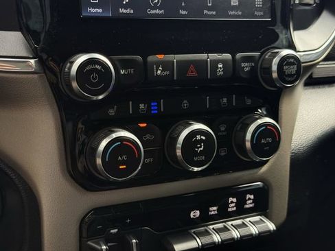 Used 2024 RAM 2500 Laramie w/ Safety Group AWD/4WD image 18