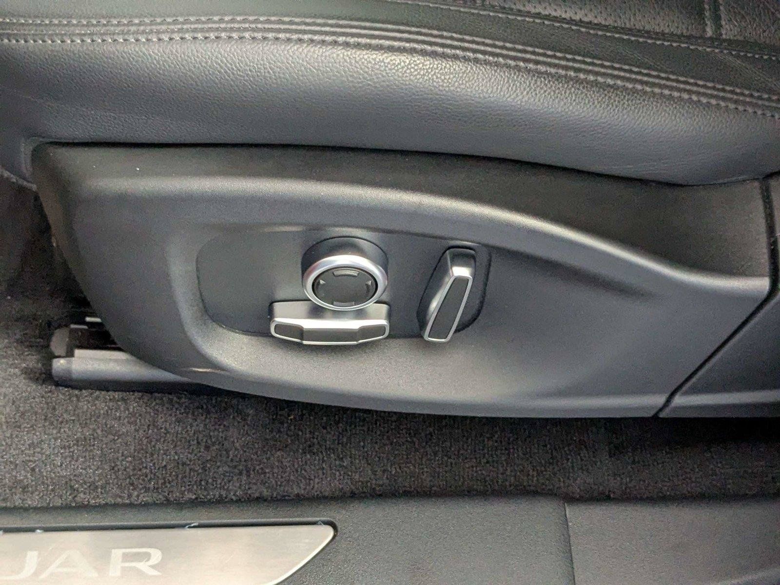Used 2021 Jaguar E-PACE SE AWD/4WD image 14