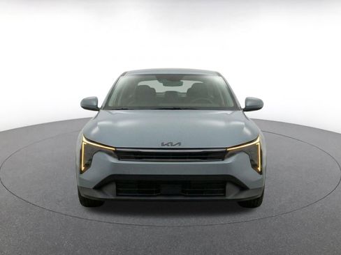 Used 2025 Kia K4 FWD image 2