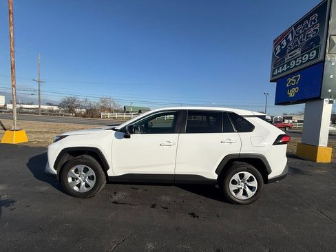 Used 2024 Toyota RAV4 LE image 6
