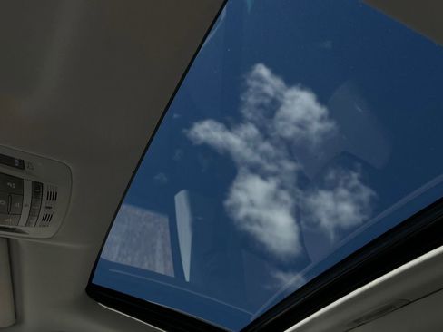 Used 2012 Lexus RX 450h w/ Premium Pkg image 26