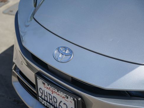 Certified 2023 Toyota Prius Prime FWD image 3
