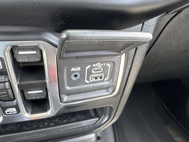 Used 2024 Jeep Wrangler Unlimited Sport AWD/4WD image 24