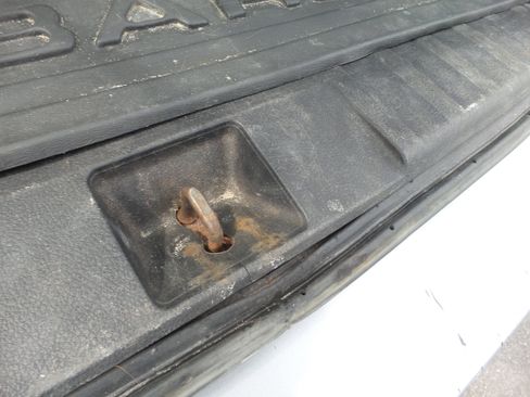 Used 2010 Subaru Outback 2.5i image 40