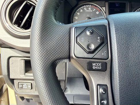 Used 2019 Toyota Tacoma TRD Sport RWD image 33
