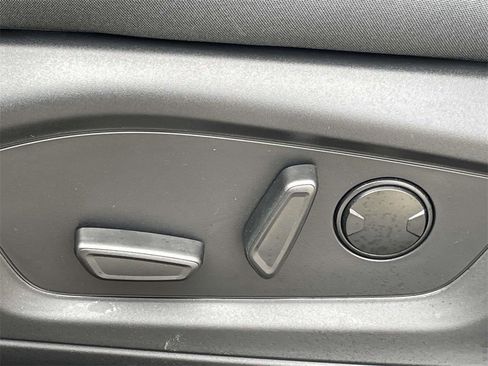 New 2025 Ford Explorer Active image 14