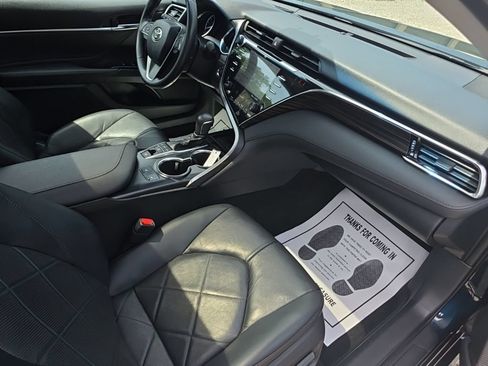 Certified 2018 Toyota Camry XLE w/ Audio Package FWD image 19