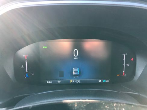 New 2025 Ford Escape SE w/ Class II Trailer Tow Package image 17