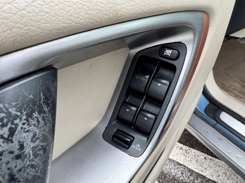 Used 2005 Subaru Outback 3.0R L.L. Bean w/ Popular Equipment Group 3 image 10