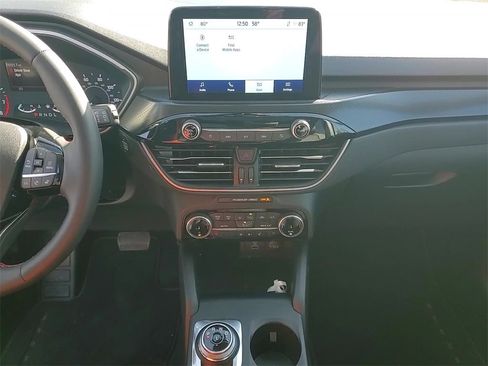 Used 2022 Ford Escape SEL w/ SEL Stealth AWD Package image 17