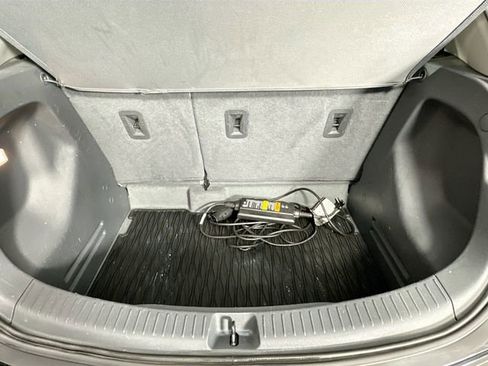 Used 2019 Chevrolet Bolt LT FWD image 29