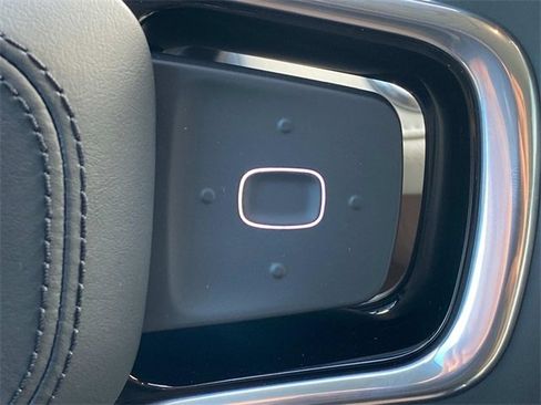 New 2026 Lincoln Nautilus Premier image 17