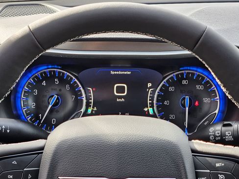 New 2026 Chrysler Pacifica Select image 14