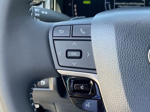 Certified 2026 Toyota Camry SE FWD image 28