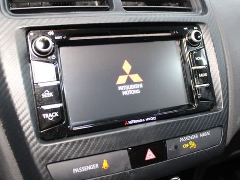 Used 2018 Mitsubishi Outlander Sport LE image 15