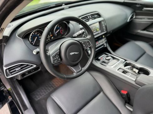 Used 2017 Jaguar XE Premium AWD/4WD image 45