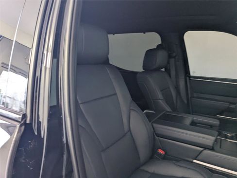 Used 2025 Toyota Tundra Platinum image 29