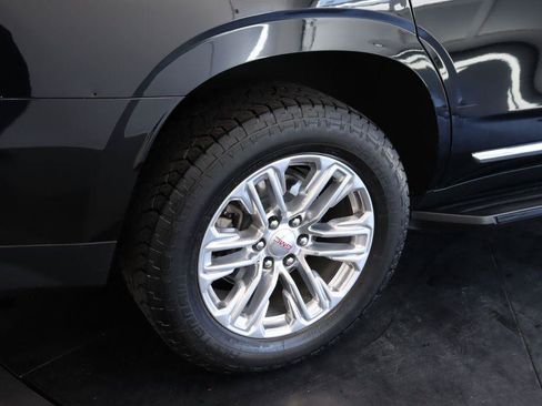 Used 2023 GMC Yukon SLT AWD/4WD image 15
