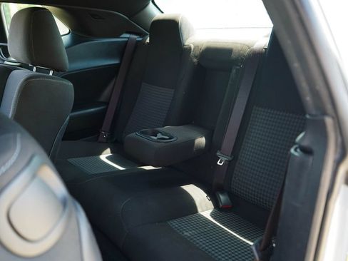 Used 2022 Dodge Challenger GT RWD image 9